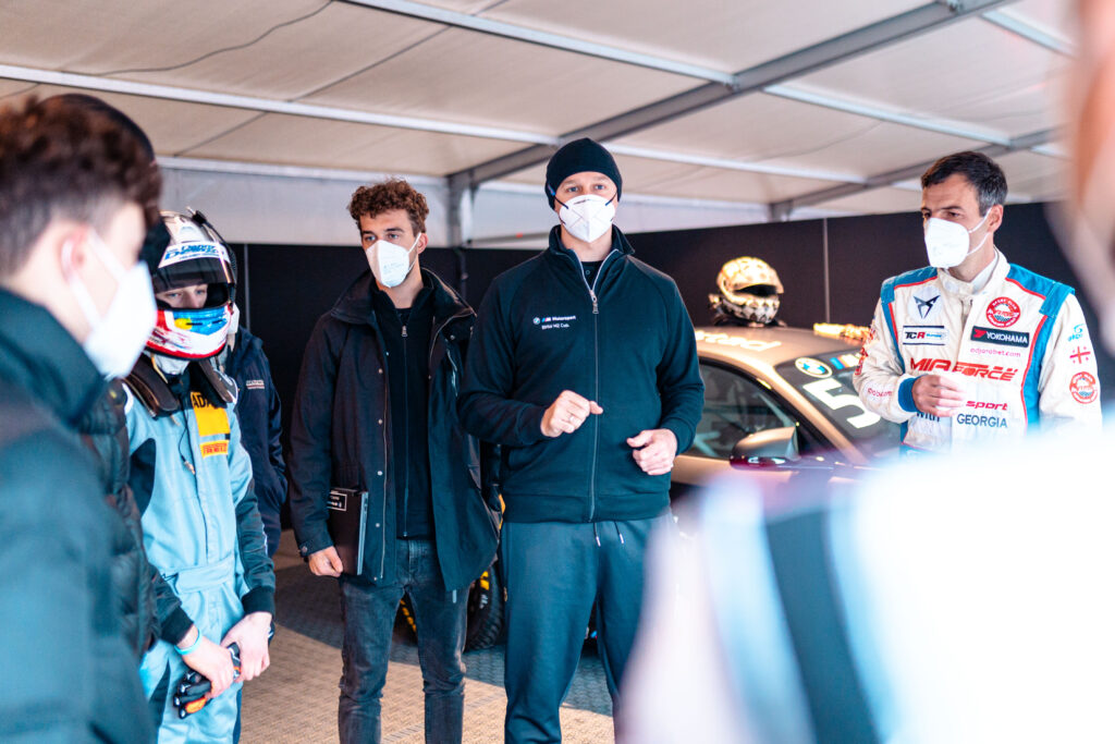 Speed Academy: Promotion of young talent for more than 25 years 1 BMWM2C021 05973JS ES