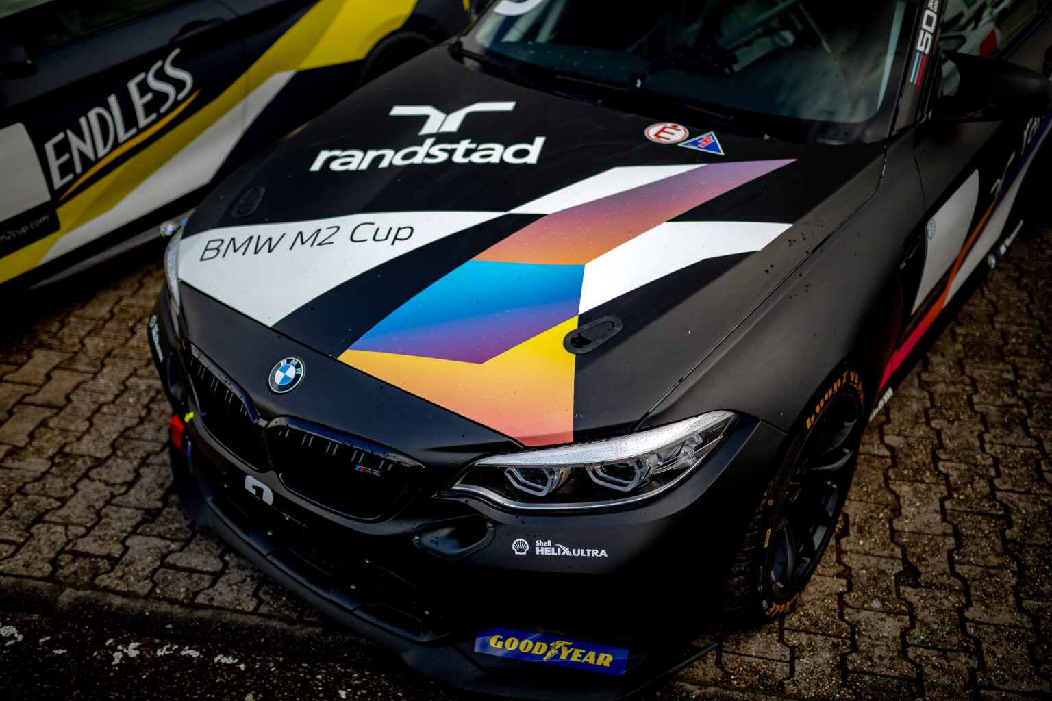 Echte Hingucker: die Partner des BMW M2 Cup